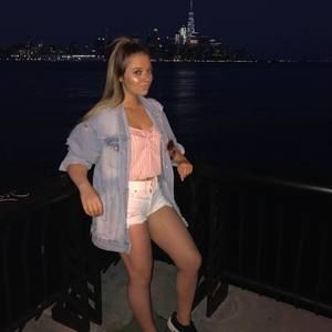 Meet your Posher, Brianna